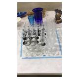 LOT OF GLASSWARE
