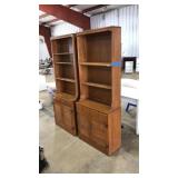 PAIR OF ETHAN ALLEN BAUMRITTER BOOKSHELVES