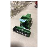 JOHN DEERE MODEL 4425 HARVESTER, 7 IN LONG