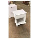 MOOSEHEAD CO. SIDE TABLE, MADE IN MAINE