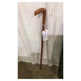 VNTG. CANE WITH CARVED DESIGN