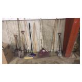 LOT OF ASST. HAND GARDEN TOOLS