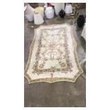 FLORAL ACCENT AREA RUG