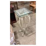 METAL SCROLL PEDESTAL TABLE