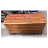 BLANKET CHEST