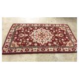 ACCENT LATCH HOOK RUG
