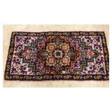 ORIENTAL STYLE LATCH HOOK RUG