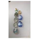 LOT OF DECORATIVE EGGS: HAND PAINTED & GLASS
