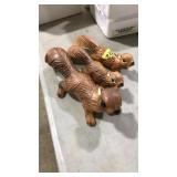 VNTG. CERAMIC SQUIREEL WALL CLIMBER FIGURES