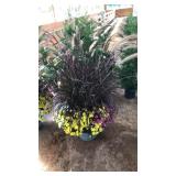 LRG PLANTER: MIXED COLOR MUMS AND ORNAMENTAL GRASS