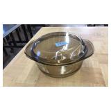 VNTG. AMBER GLASS LIDDED CASSEROLE DISH
