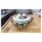 REGENCY CLUB ENAMEL DUTCH OVEN W/LID