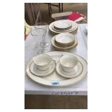 22.PC NORITAKE IVORY CHINA DINING SET