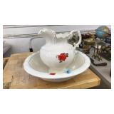 VNTG. ARNEL POTTERY WASH PITCHER & BASIN