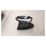CAST IRON SAD IRON. N0.6