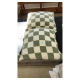 2 DECORATIVE THROW PILLOWS