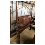 4 POSTER QUEEN BED FRAME W. RAILS