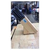 KNIFE BLOCK W/KNIVES