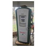Sinclair (Dino) Bennett model gas pump