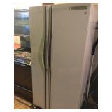 General Electric Refrigerator General Electric Refrigerator
