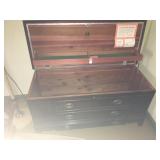 Lane Cedar Chest Lane Cedar Chest