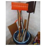 Shovels & Buckets Shovels & Buckets