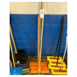 Snow Shovel and Scraper Snow Shovel and Scraper