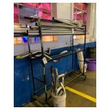 Metal Rack on Wheels Metal Rack on Wheels