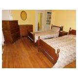 Northampton, MA Auction Ending 12/10