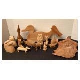 Wood Carvings & Decor