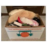 Box of Vintage hats, gloves, belts & more