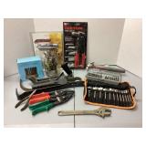 Torpedo Boy level, rivet gun set, bits, snips,