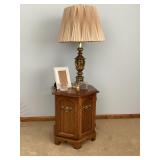 MCM end table, lamp & more