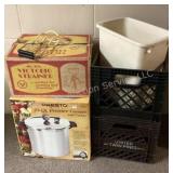 Presto 23 qt. pressure canner, Victorio