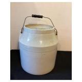 Stoneware fruit crock with lid, 9x11"
