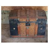 Hump Back trunk, measures 28.5"w x 23"t x 16"d