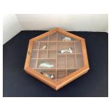 Six sided display case with ducks