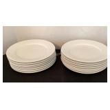 Fourteen 10 3/4' snowflake dinner plates