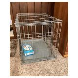 Dog crate & pads, 19x24x21' tall