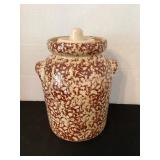 Roseville spongeware cookie jar, 9 1/2' tall