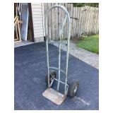 Milwaukee hand truck