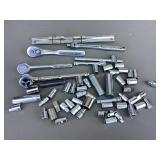 1/4' SAE & metric sockets, random pieces, some