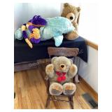 Childrenï¿½s rocker & 4 oversized stuffs