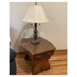 Lane end table & heavy metal accent lamp