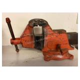 Large Craftsman 4' vise