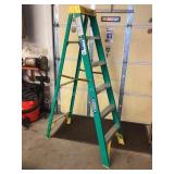 Werner 6' Fiberglass step ladder