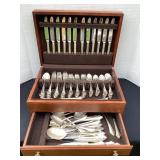 Community Oneida Sikverware in storage box