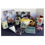Garden Decor; watering can, flower pot, welcome