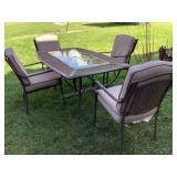Patio table & 4 chairs with removable cushions