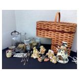 Step basket, Cherished Teddies, snowman light,